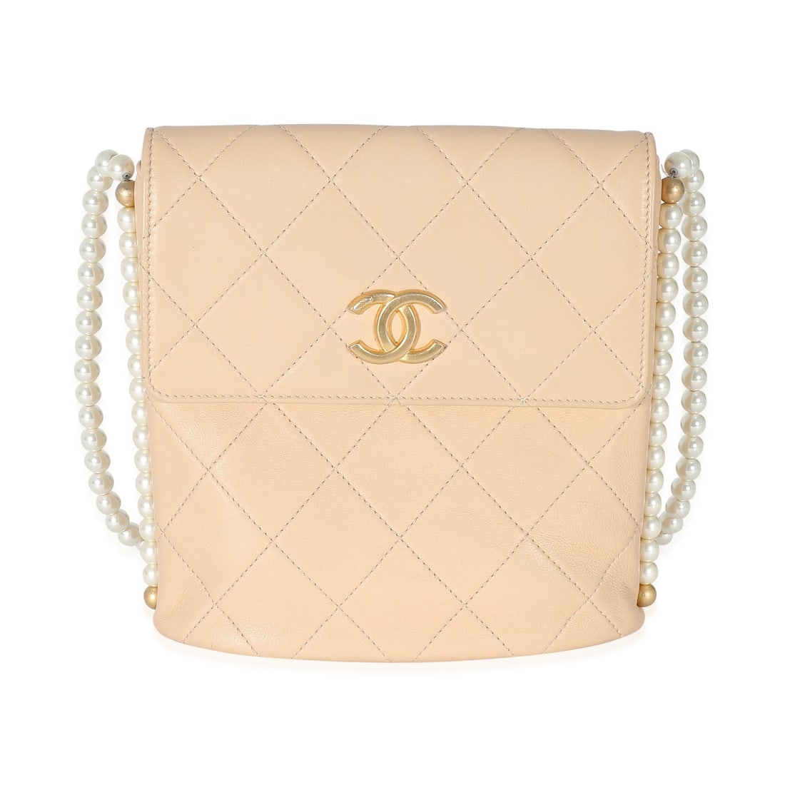 Chanel Pearl Chain Hobo Small Beige Calfskin Shoulder Bag: Chanel Pearl Chain Hobo Small Beige Calfskin Shoulder Bag Pre-owned Chanel Pearl Chain Hobo in beige quilted calfskin with a magnetic snap closure and black fabric lining. This small bag includes the 