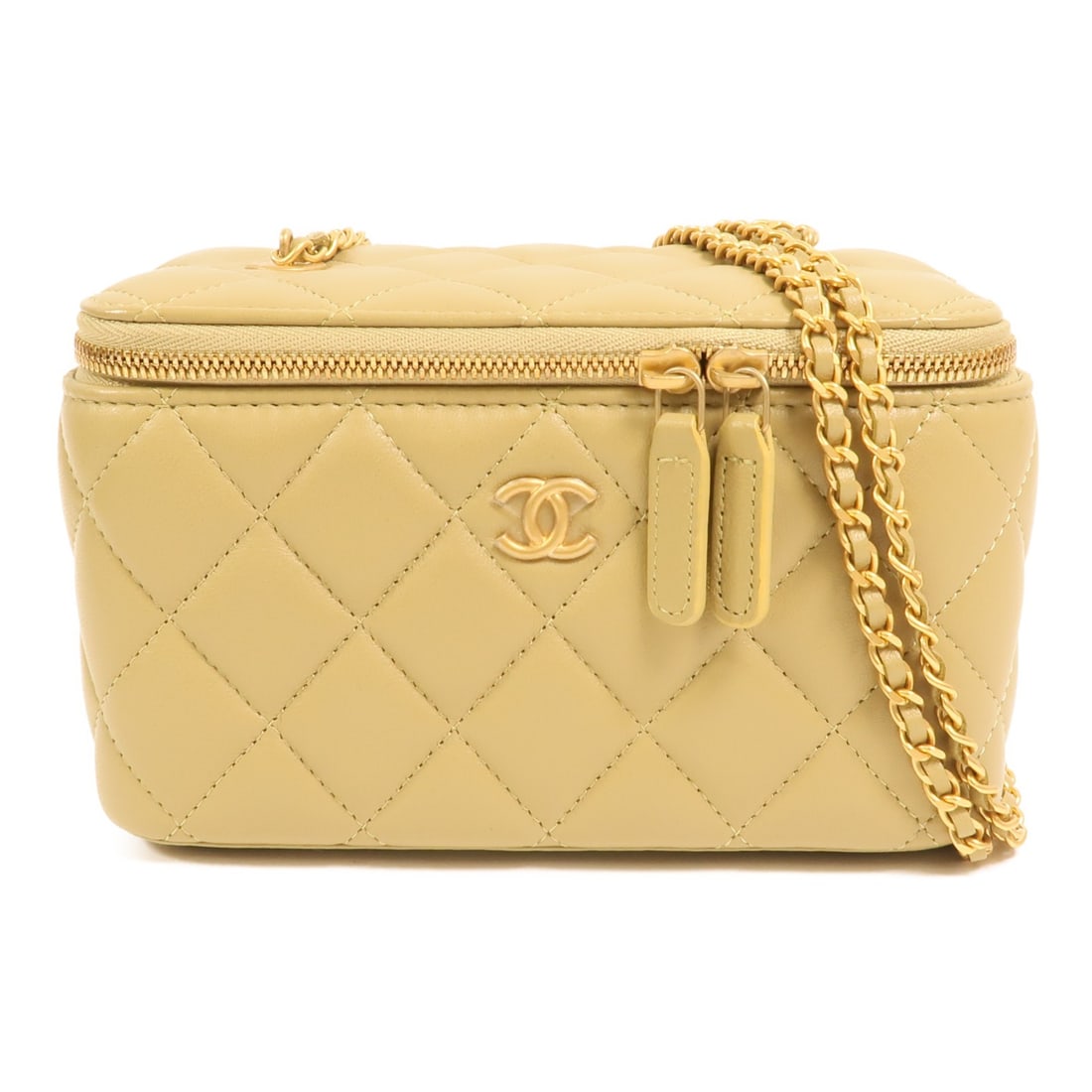 CHANEL CC Vanity Case Shoulder Bag Green Lambskin Leather GHW: CHANEL CC Vanity Case Shoulder Bag Green Lambskin Leather GHW A CHANEL vanity case shoulder bag in green lambskin (sheep leather) with GHW. It features a shoulder strap, a fastener closure, and interi