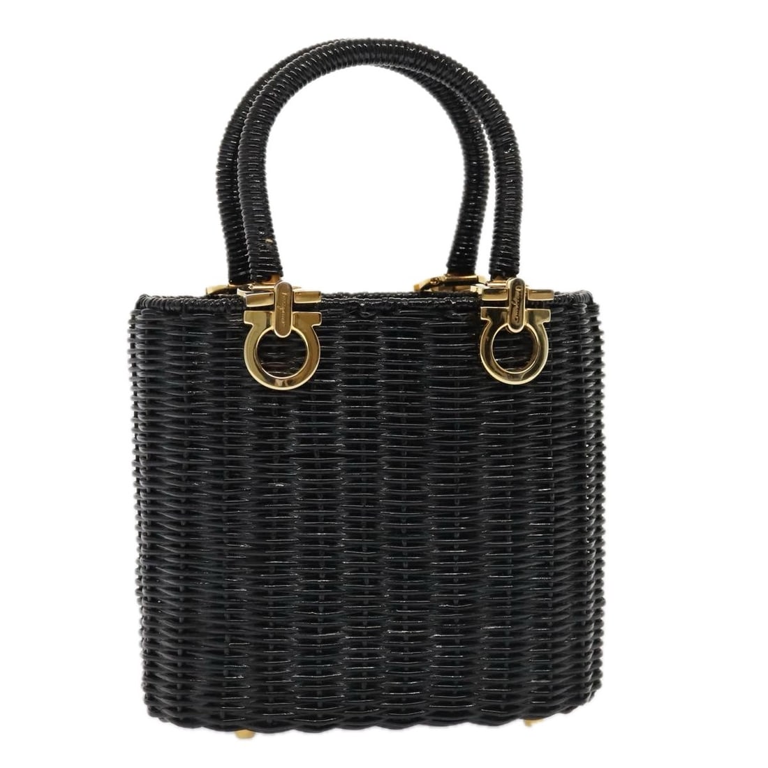 Salvatore Ferragamo Gancini Rattan Handbag Black Gold Tone Italy: Salvatore Ferragamo Gancini Rattan Handbag Black Gold Tone Italy Salvatore Ferragamo Gancini hand bag in black and gold rattan, made in Italy. It features a compact structured shape with a handle drop