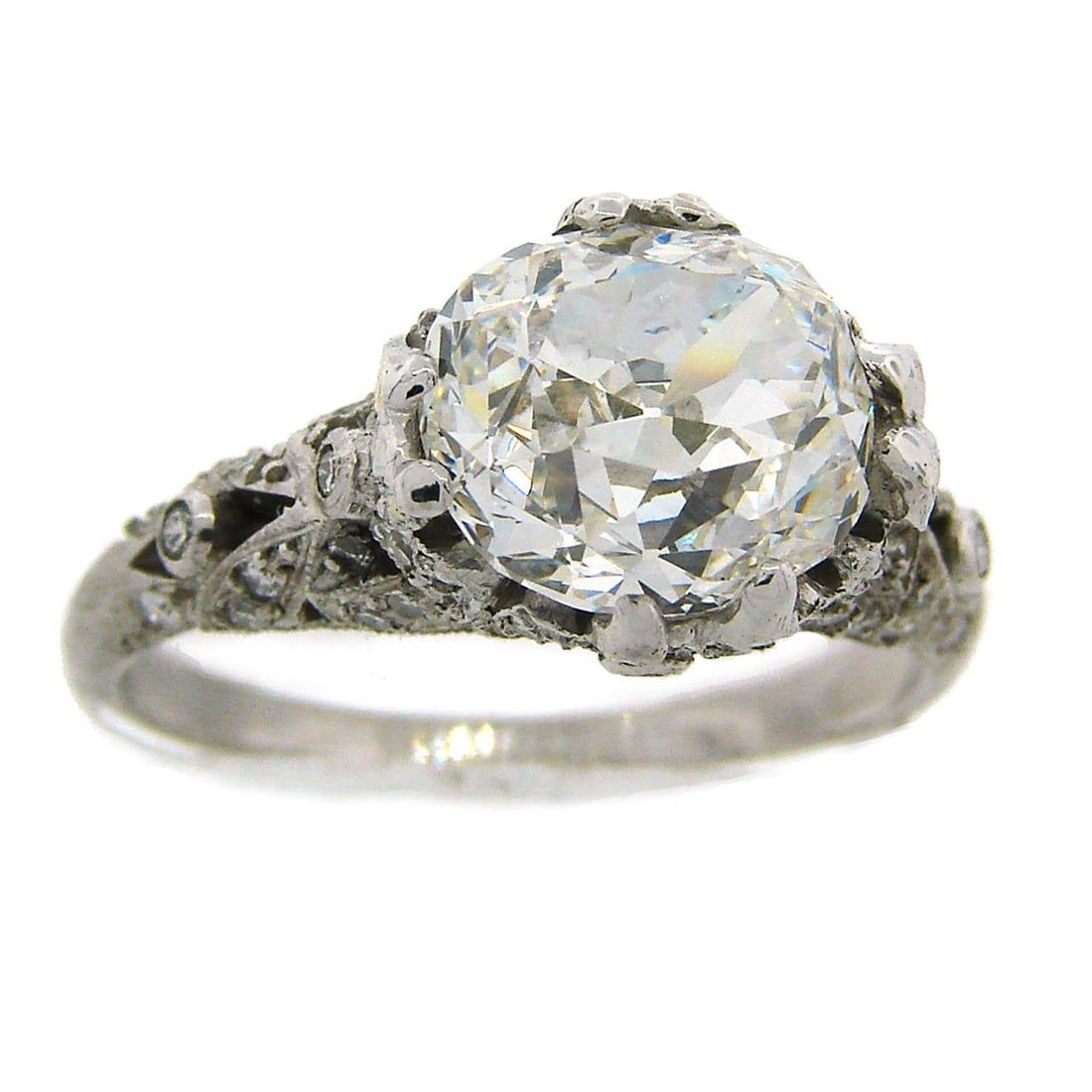 Art Deco platinum diamond ring with GIA 3.02 ct cushion cut (1 of 10)