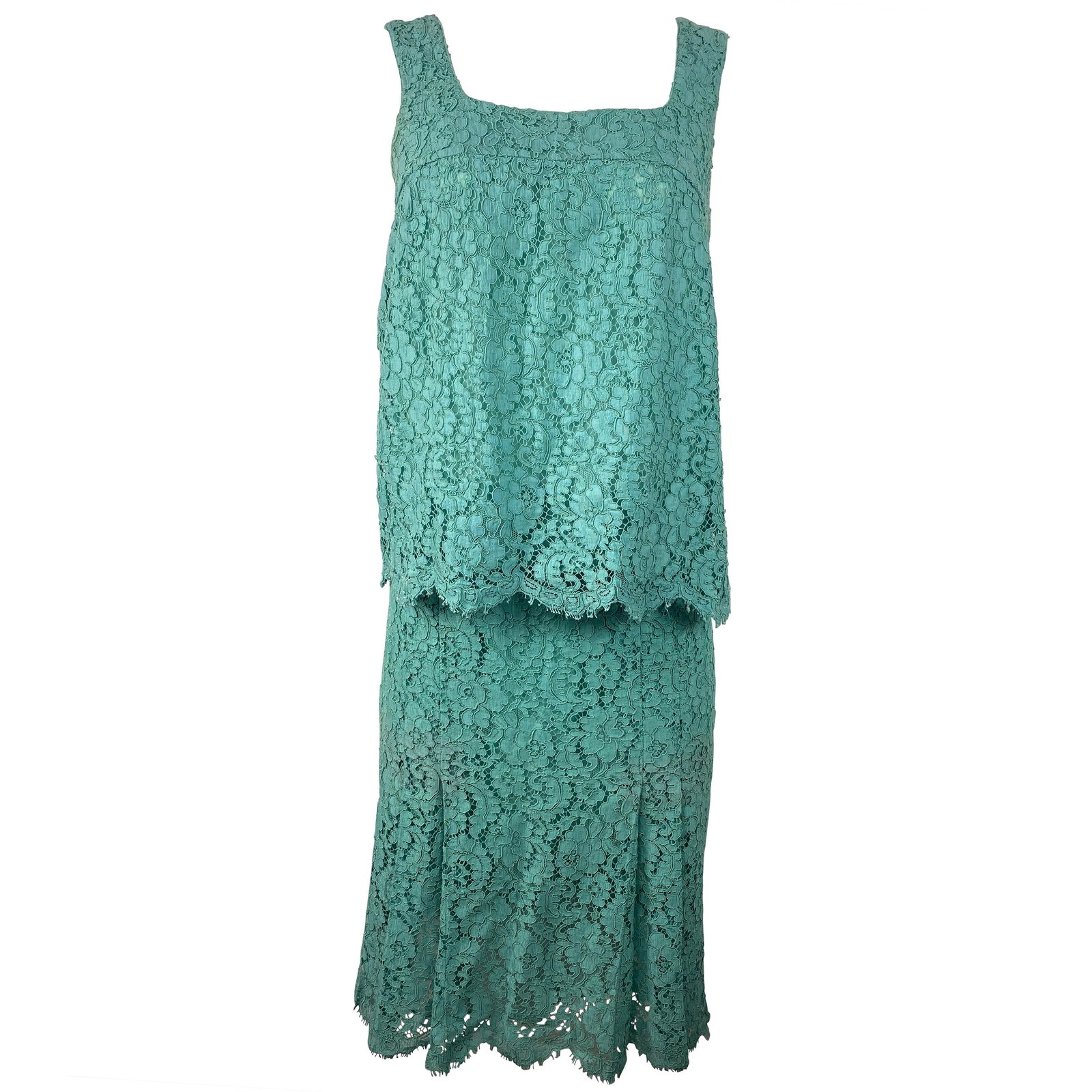 Chanel 2 Piece Floral Lace Outfit Turquoise Top Skirt Size 40: Chanel 2 Piece Floral Lace Outfit Turquoise Top Skirt Size 40 Chanel turquoise floral lace top and skirt set in size 40. The set includes a short-sleeve top and a flare mini skirt, both in floral lace