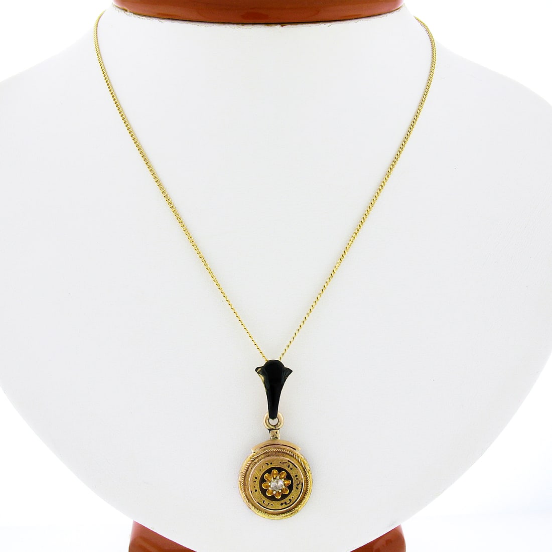 Victorian 14K Yellow Gold Round Pendant Necklace with Rose Cut Diamond Enamel: Victorian 14K Yellow Gold Round Pendant Necklace with Rose Cut Diamond Enamel Antique Victorian pendant and chain necklace in 14k yellow gold, featuring a round pendant with black enamel, twisted wire
