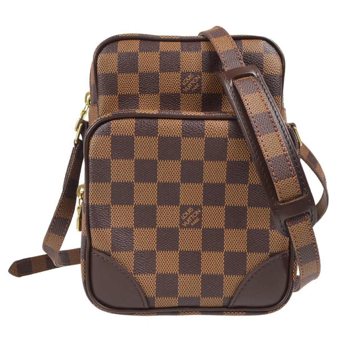 Louis Vuitton Amazone Damier Ebene Crossbody Bag N48074: Louis Vuitton Amazone Damier Ebene Crossbody Bag N48074 Vintage Louis Vuitton Amazon crossbody shoulder bag in Damier canvas and leather with a brown Ebene finish. This medium unisex bag features a zi