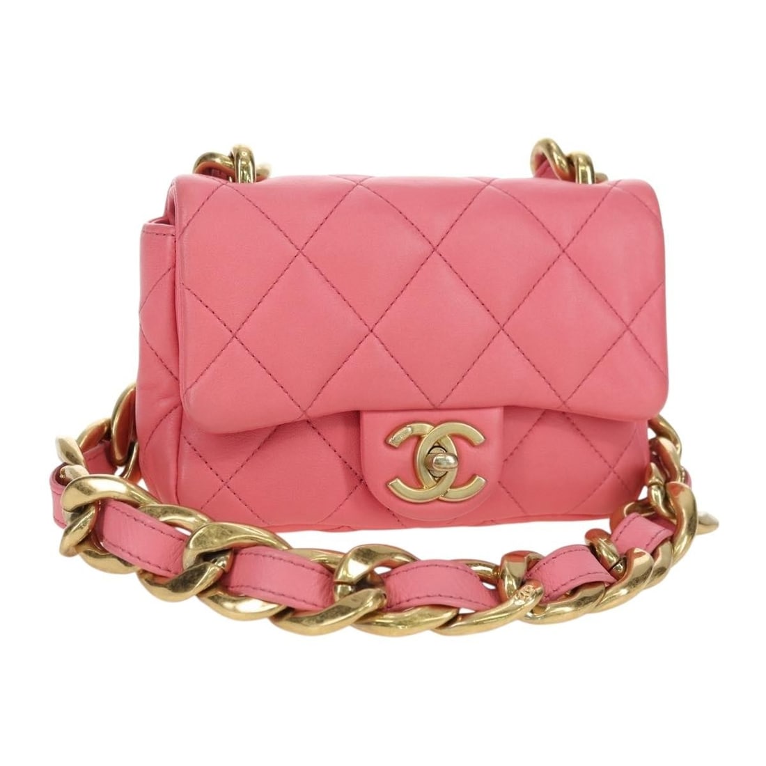CHANEL CC Matelasse Lamb Skin Shoulder Bag Pink Gold: CHANEL CC Matelasse Lamb Skin Shoulder Bag Pink Gold CHANEL Matelasse Chain Shoulder Bag in pink and gold lamb skin, made in Italy. This women's shoulder bag comes with a dust bag and item box. It is 