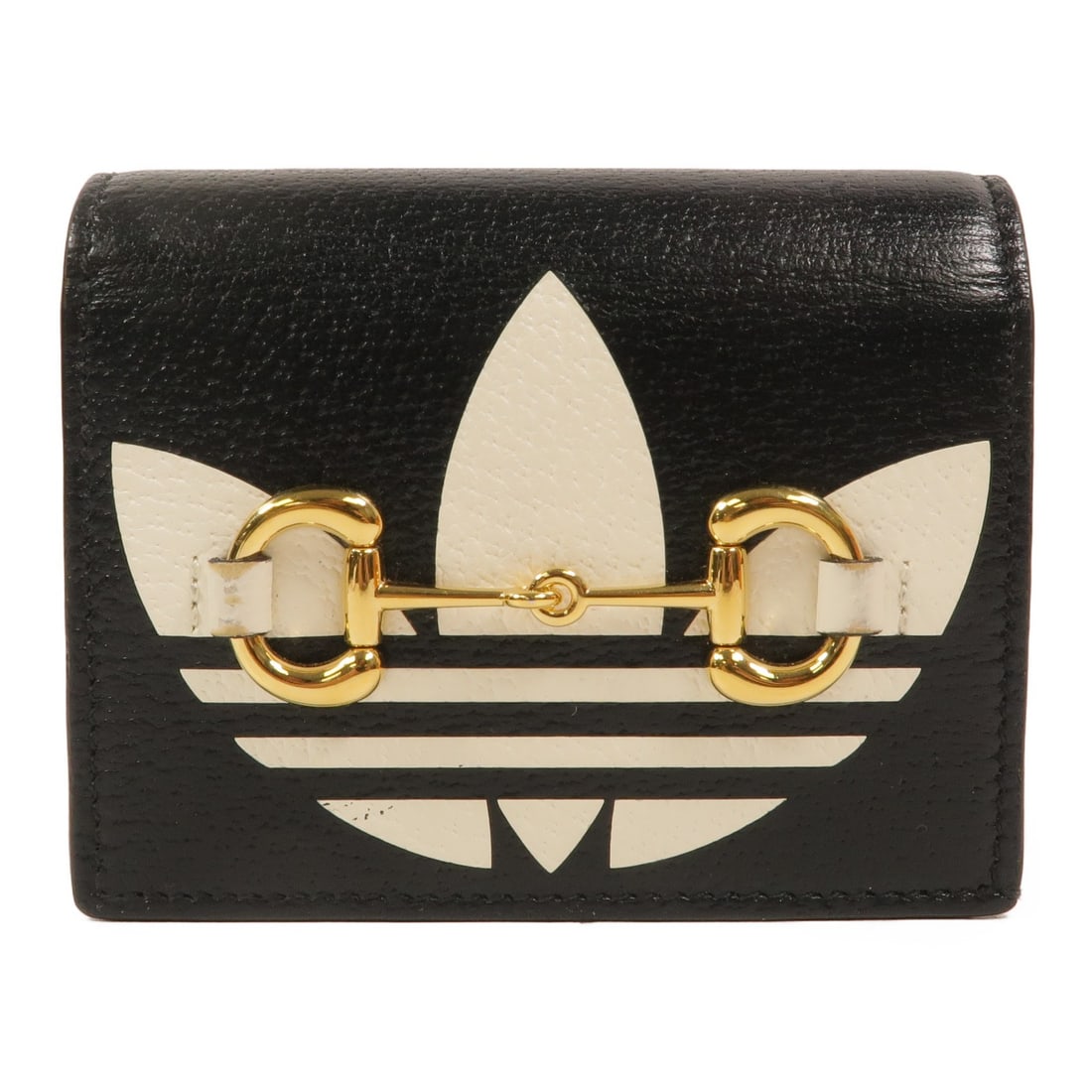 Gucci 702248 bifold calfskin wallet black GG Horsebit: Gucci 702248 bifold calfskin wallet black GG Horsebit Gucci bi-fold wallet in black calfskin leather with GG GHW Adidas Horsebit styling. This unisex card case wallet features a hook button closure an