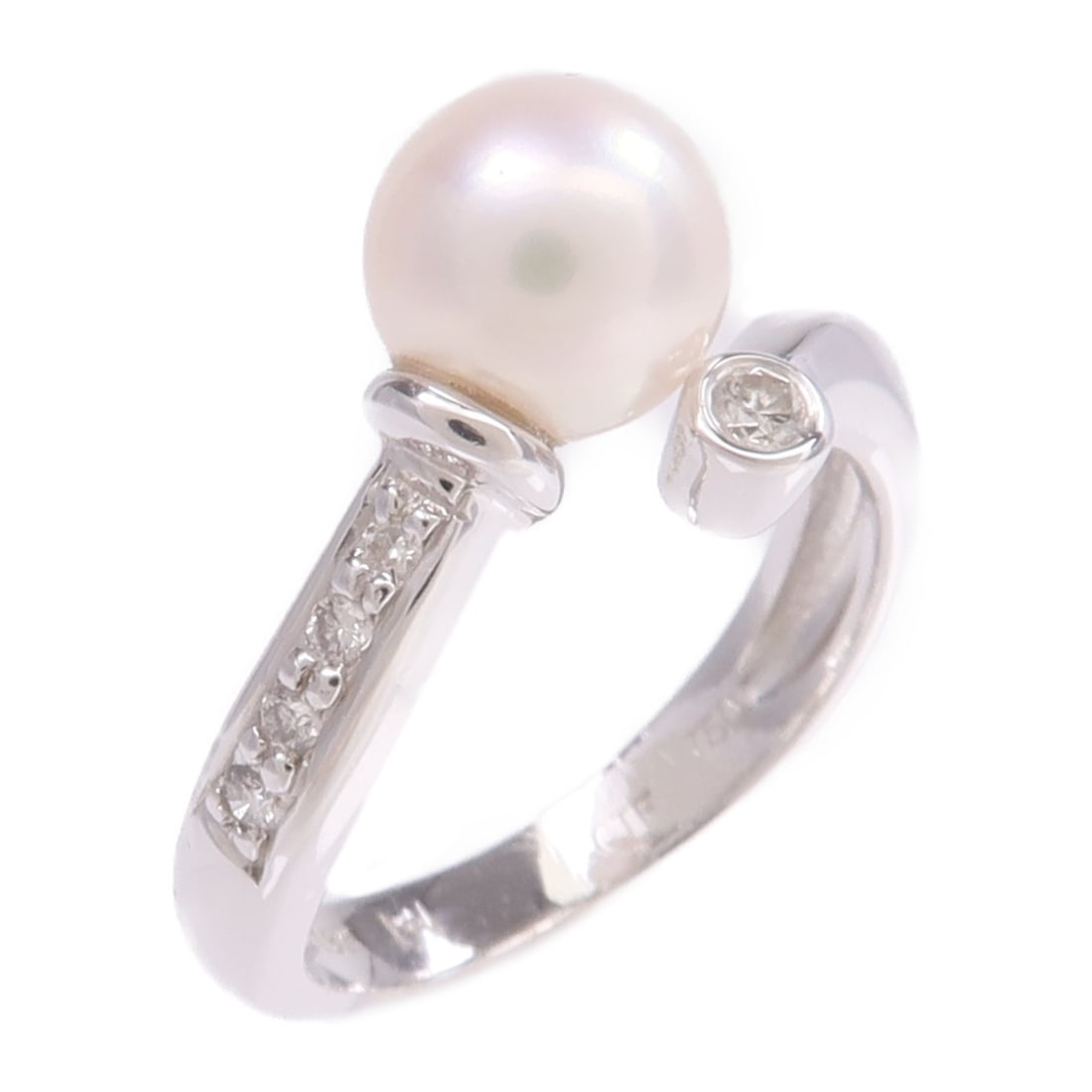 18K White Gold Pearl Diamond Ring Brand JEWELRY Size 5: 18K White Gold Pearl Diamond Ring Brand JEWELRY Size 5 Pearl and diamond ring in 18K white gold, designed for women and sized US 5. The ring features a pearl main stone with diamond accents and a whit