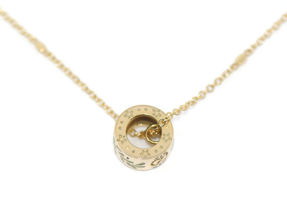 18k Yellow Gold Pendant Necklace by Gucci Italian Jewelry: 18k Yellow Gold Pendant Necklace by Gucci Italian Jewelry This Gucci necklace features a pendant crafted from 18k yellow gold. The necklace is designed without a main stone and measures 17 inches in l