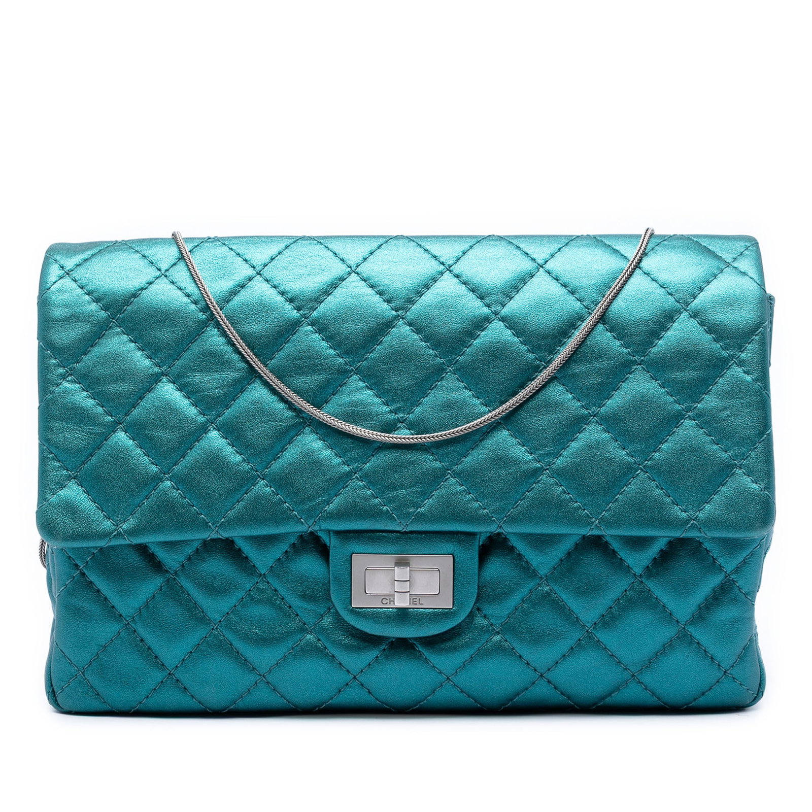 Chanel Reissue 2.55 226 Metallic Quilted Calfskin Shoulder Bag Blue: Chanel Reissue 2.55 226 Metallic Quilted Calfskin Shoulder Bag Blue Chanel Reissue 2.55 Flap 226 shoulder bag in blue quilted metallic calfskin. This bag features a detachable snake chain strap, a fro