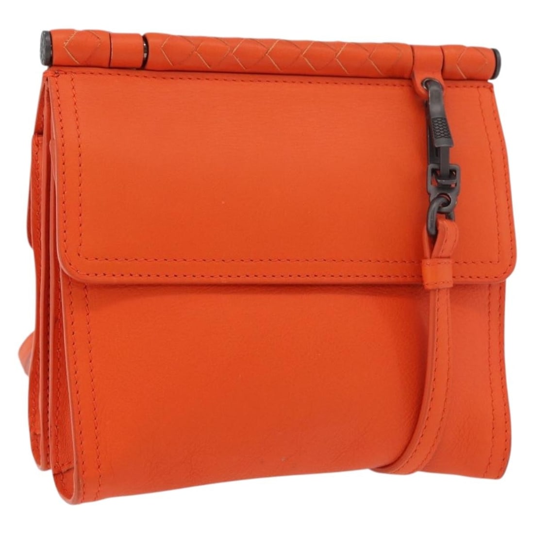Bottega Veneta Intrecciato Orange Leather Shoulder Bag: Bottega Veneta Intrecciato Orange Leather Shoulder Bag Bottega Veneta Intrecciato shoulder bag in orange leather. Made in Italy, this women's bag features the brand's woven Intrecciato design and incl
