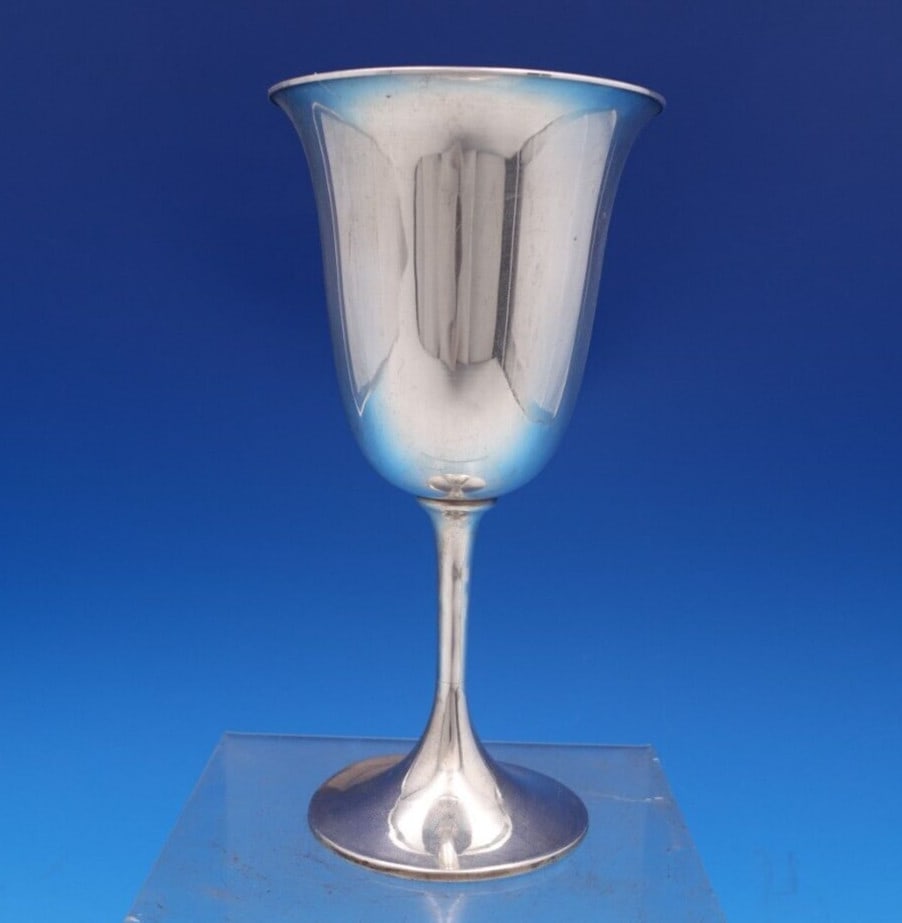 Moezik Sterling Silver Goblet with Gold Washed Interior Pattern 291: Moezik Sterling Silver Goblet with Gold Washed Interior Pattern 291 This exquisite Moezik sterling silver water goblet features a stunning gold washed interior and is marked with the pattern number 29