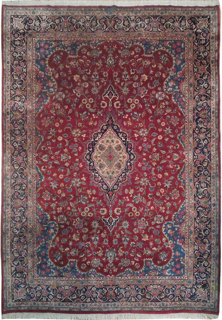 8.5 x 11.9 Signed Persian Kerman Yazd Area Rug: 8.5 x 11.9 Signed Persian Kerman Yazd Area Rug Free continental US Shipping This exquisite Persian Yazd Kerman rug measures 8.5 x 11.9 feet and is signed, showcasing the artistry and craftsmanship typ