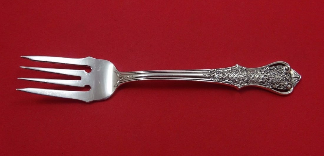 Vera Wang Trellis Sterling Silver Salad Fork 6 7/8 Inches: Vera Wang Trellis Sterling Silver Salad Fork 6 7/8 Inches Sterling silver salad fork from the Trellis collection by Vera Wang, measuring 6 7/8 inches in length. This pre-owned flatware piece is in exc