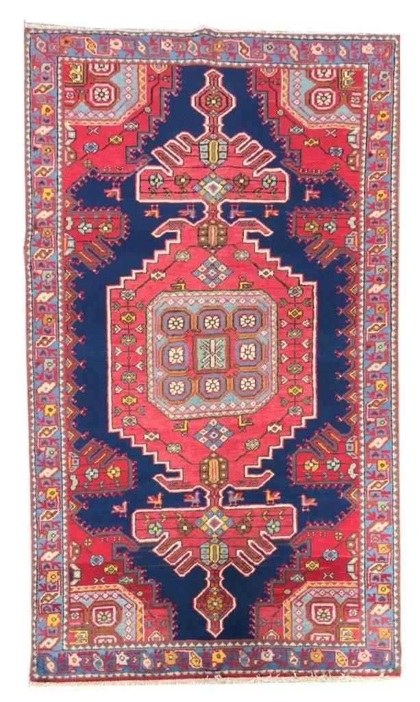 Handwoven 4.5 x 6.9 Red Orange Persian Hamadan Rug from Iran: Handwoven 4.5 x 6.9 Red Orange Persian Hamadan Rug from Iran Free continental US Shipping Introduce elegance and warmth to your home with this stunning 4.5 x 6.9 Red Orange Persian Hamadan Rug, a mast