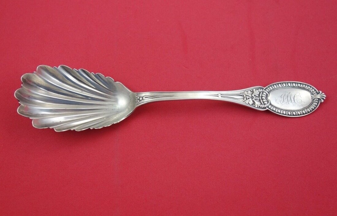Whiting-Hebbard Mask Sterling Silver Berry Spoon 8 3/4" Retailed by Tiffany: Whiting-Hebbard Mask Sterling Silver Berry Spoon 8 3/4" Retailed by Tiffany This exquisite berry spoon is from the renowned Whiting-Hebbard, crafted in sterling silver and designed in the elegant Mask