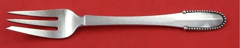 Georg Jensen Beaded Sterling Silver Pastry Fork 5 5/8 Inch: Georg Jensen Beaded Sterling Silver Pastry Fork 5 5/8 Inch This exquisite pastry fork, crafted by Georg Jensen, features a beautiful beaded pattern and is made from high-quality sterling silver. Measu