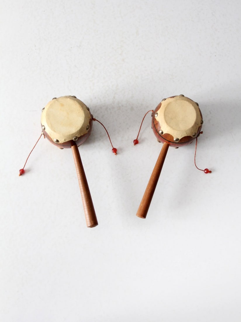 Charming Vintage Mexican Spinning Drums Pair with Red Beads (1 of 8)