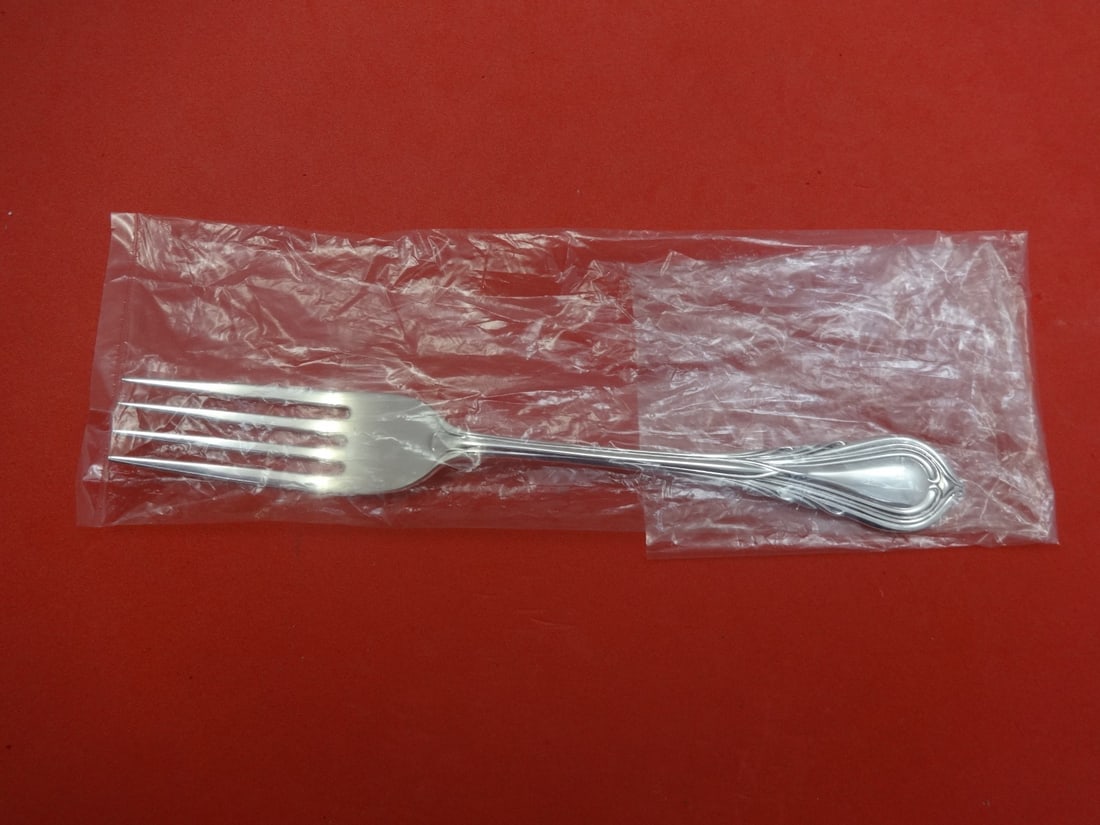 William Yeoward Linithgow Sterling Silver Salad Fork 7.5" New: William Yeoward Linithgow Sterling Silver Salad Fork 7.5" New Indulge in the elegance of the Linithgow salad fork by William Yeoward, crafted from high-quality sterling silver. This exquisite 7 1/2" s