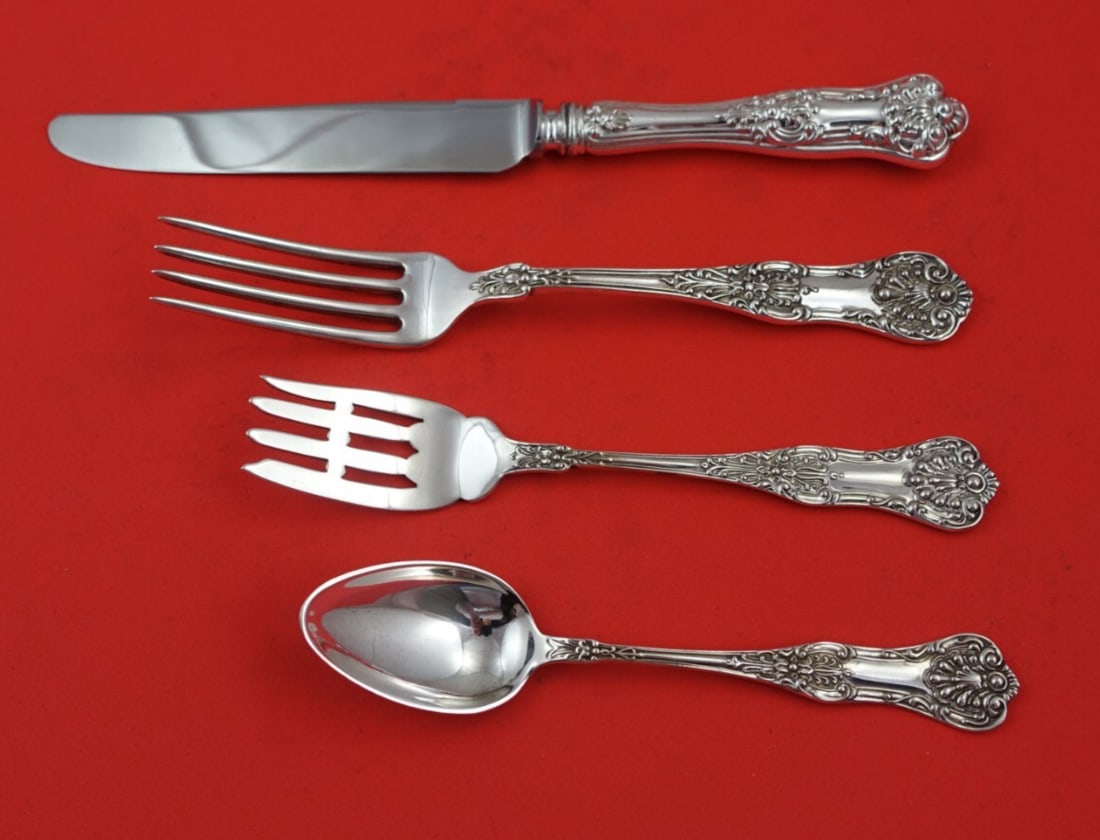 Roden New Kings Sterling Silver 4-Piece Place Setting: Roden New Kings Sterling Silver 4-Piece Place Setting Discover the elegance of the New Kings place setting by Roden, crafted from high-quality Sterling Silver. This 4-piece regular size set includes a