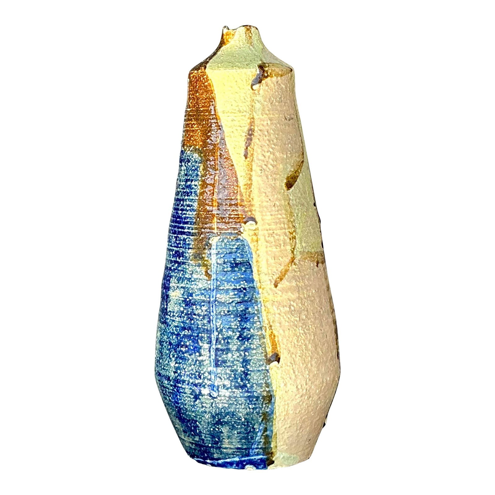 Vintage Boho Studio Pottery Vase Burnt Umber 10.5" Tall: Vintage Boho Studio Pottery Vase Burnt Umber 10.5" Tall Enhance your decor with this Vintage Boho Original Studio Pottery Vase, a handcrafted masterpiece that captures the essence of bohemian style. W