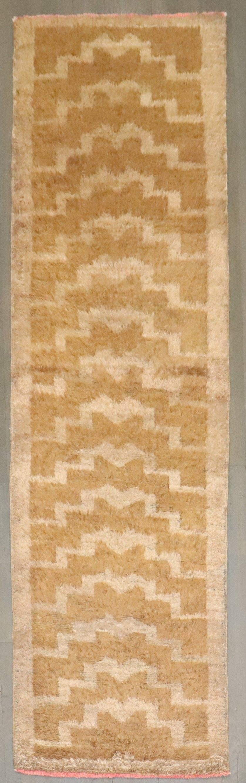 2' 7" x 8' 9" Turkish Tulu Runner Mid 20th Century Brown: 2' 7" x 8' 9" Turkish Tulu Runner Mid 20th Century Brown Vintage Turkish Tulu runner from the mid-20th century in a brown colorway. This pre-owned rug is identified as a Tulu runner. Specifications Or