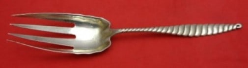 Whiting Oval Twist Sterling Silver Salad Serving Fork 9.5": Whiting Oval Twist Sterling Silver Salad Serving Fork 9.5" This exquisite salad serving fork features the elegant Oval Twist pattern by Whiting, crafted from high-quality sterling silver. With a lengt