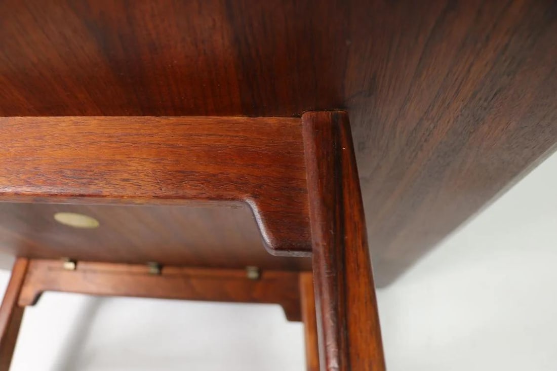 Jens Risom Walnut Square Table 32x32 Brown Design - 4