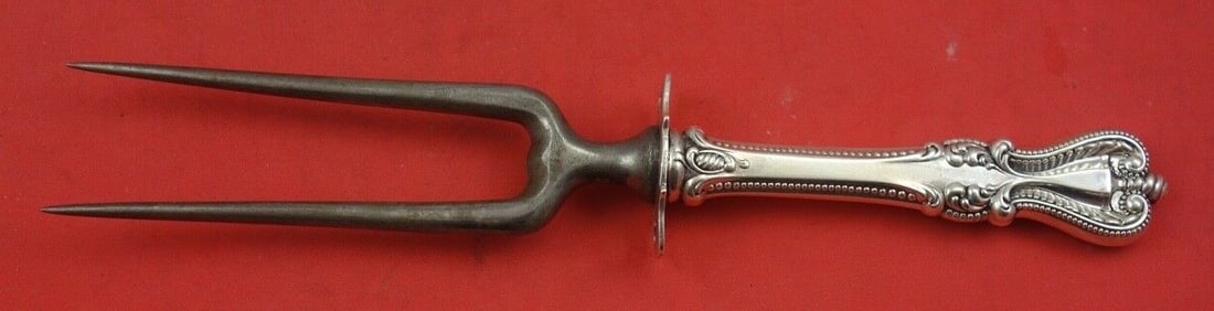 Towle Old Colonial Sterling Silver Roast Holder 8.5 Inch Serving Piece: Towle Old Colonial Sterling Silver Roast Holder 8.5 Inch Serving Piece This exquisite Old Colonial roast holder by Towle is crafted from high-quality sterling silver, showcasing the timeless elegance 