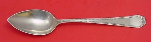 Whiting Madam Morris Sterling Silver Serving Spoon 8.25 Vintage: Whiting Madam Morris Sterling Silver Serving Spoon 8.25 Vintage This exquisite vintage serving spoon is a beautiful example of the Madam Morris pattern by Whiting. Crafted from high-quality sterling s