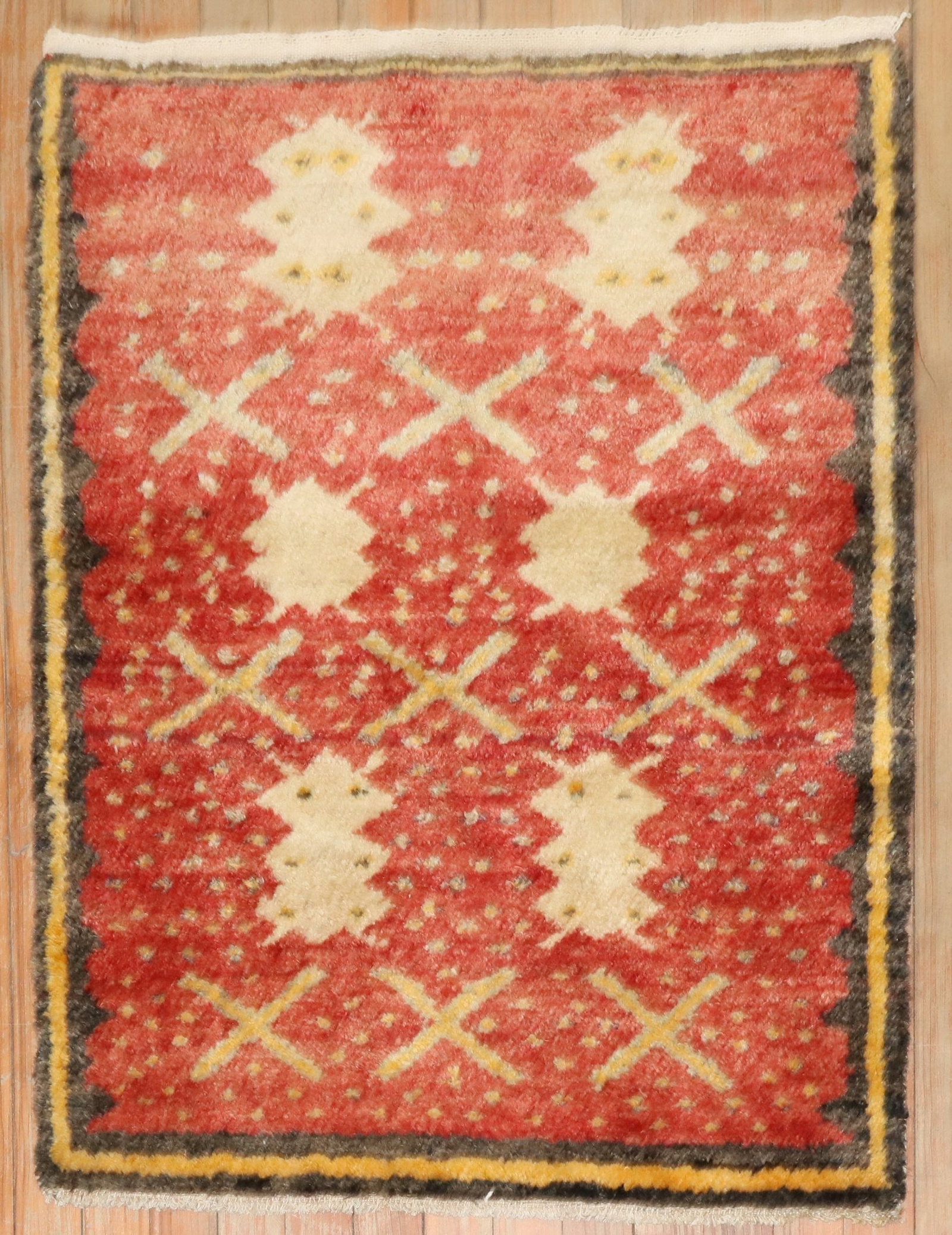2' 5" x 3' 2" Konya Turkish Square Rug in Red: 2' 5" x 3' 2" Konya Turkish Square Rug in Red Mid 20th century Turkish small square rug in red, identified as a Konya type. Pre-owned condition. Specifications Origin: Turkey Type: Konya Shape: Square
