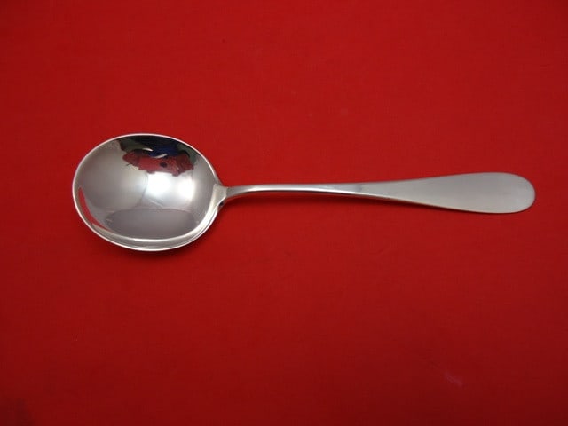 Porter Blanchard Round Sterling Silver Cream Soup Spoon 5 7/8": Porter Blanchard Round Sterling Silver Cream Soup Spoon 5 7/8" Sterling silver cream soup spoon in the Round pattern by Porter Blanchard. It is not monogrammed and is in excellent pre-owned condition.