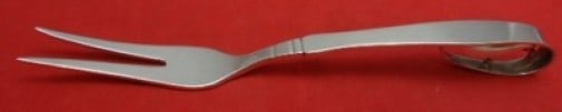 Karl F. Leinonen Sterling Silver 2-Tine Cold Meat Fork 8 Inch Blossom Handle: Karl F. Leinonen Sterling Silver 2-Tine Cold Meat Fork 8 Inch Blossom Handle This exquisite 2-tine cold meat fork by Karl F. Leinonen is crafted from high-quality sterling silver, showcasing a beautif