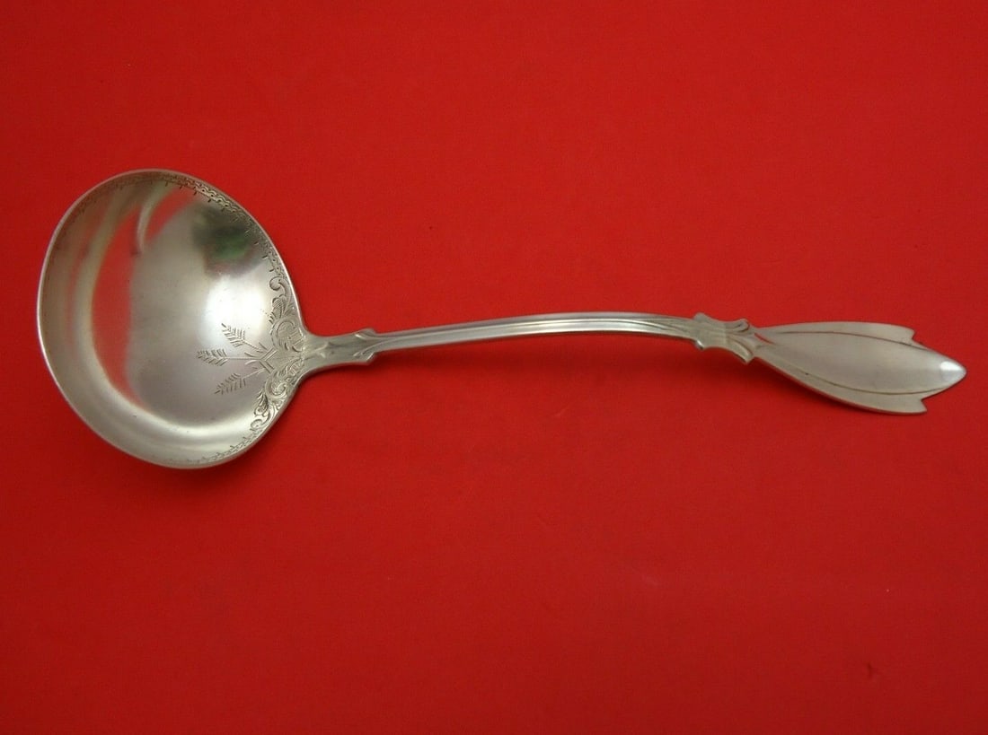 Coles-Shiebler Palace Sterling Silver Bright-Cut Soup Ladle 11.25": Coles-Shiebler Palace Sterling Silver Bright-Cut Soup Ladle 11.25" This exquisite soup ladle features the Palace pattern by Coles-Shiebler, crafted from high-quality sterling silver. With a generous l