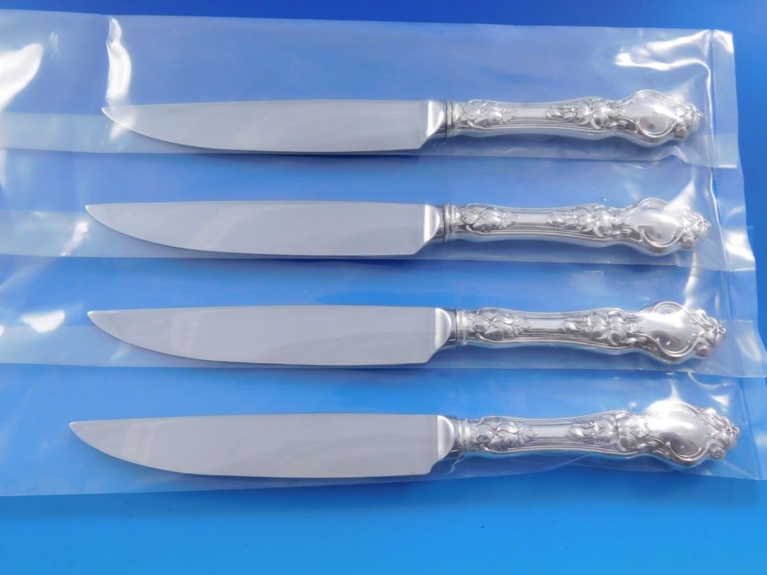 Wallace Violet Sterling Silver Steak Knife Set 4pc Custom Made 8 3/8": Wallace Violet Sterling Silver Steak Knife Set 4pc Custom Made 8 3/8" Enhance your dining experience with this exquisite 4-piece steak knife set from Wallace, featuring the elegant Violet pattern. Cra