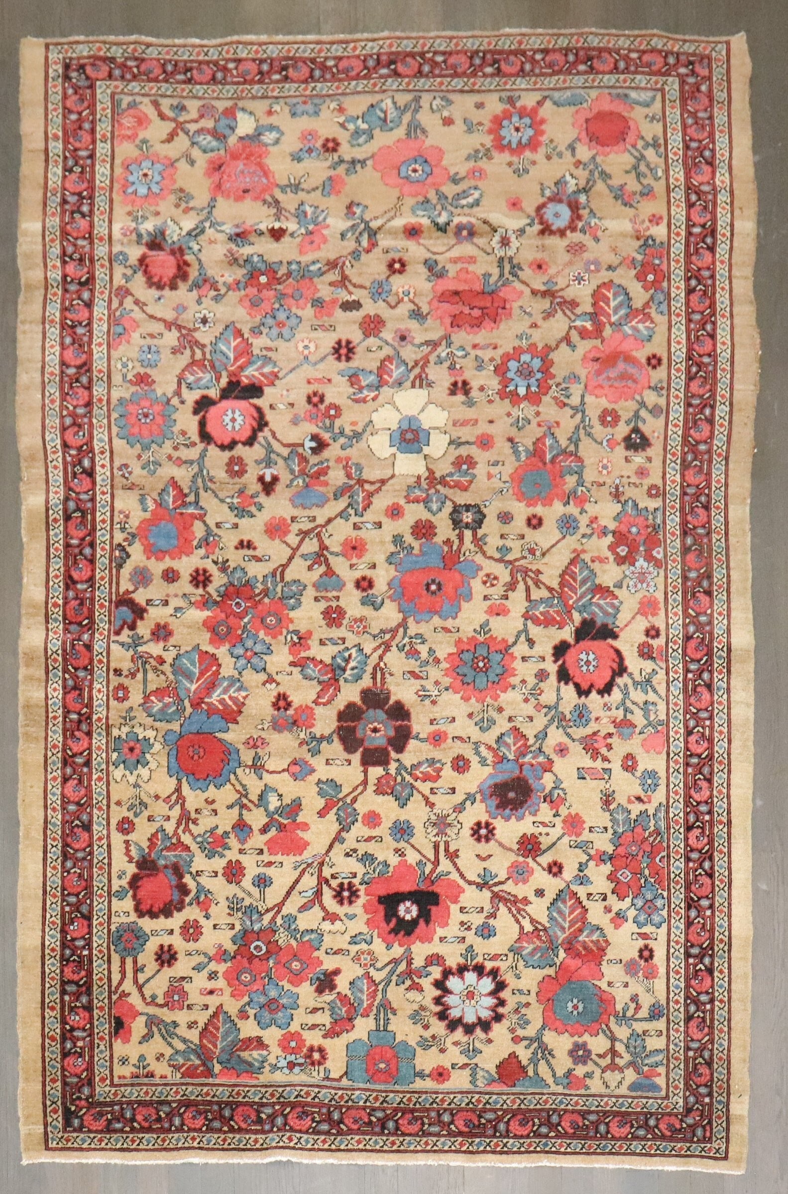 4' 3" x 6' 8" Persian Bakshaish Accent Rug late 19th century: 4' 3" x 6' 8" Persian Bakshaish Accent Rug late 19th century Late 19th century Persian Bakshaish rug in an accent size. This pre-owned piece is identified as a Bakshaish type. Specifications Item Type