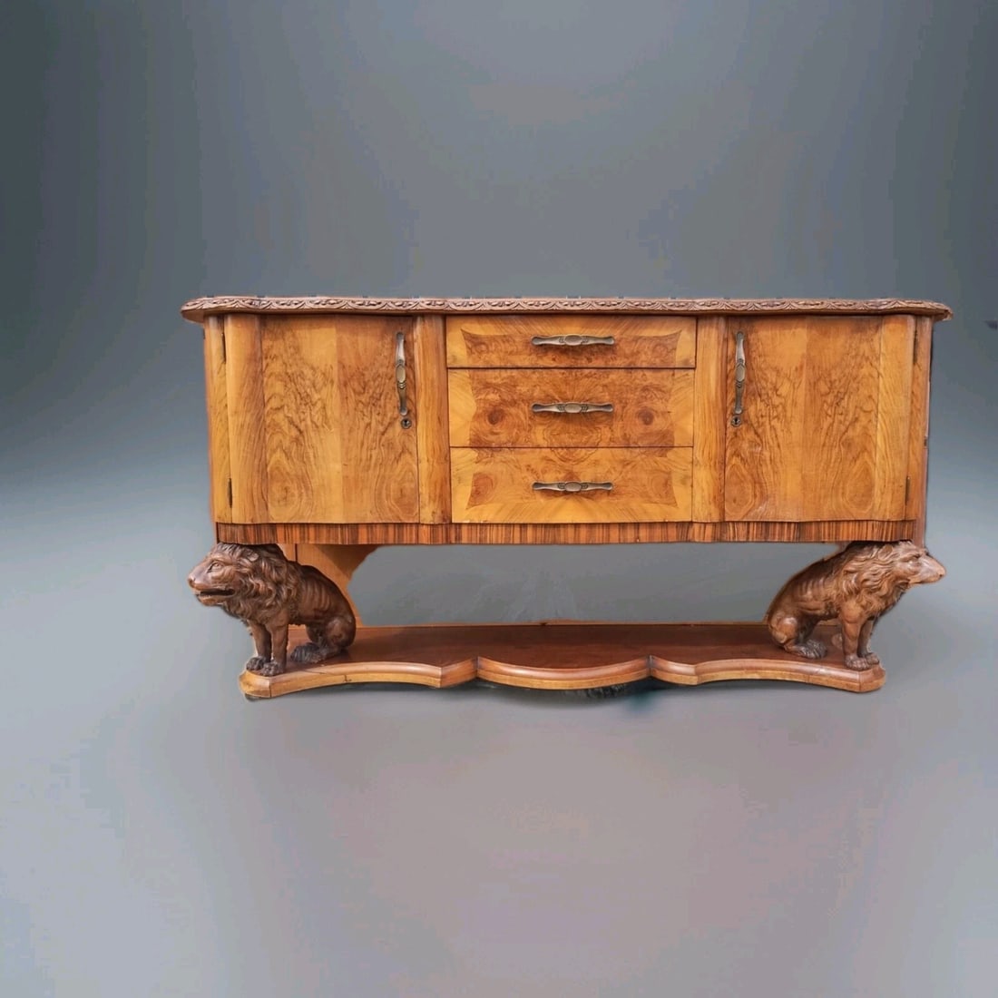 Italian Renaissance Revival Burlwood Sideboard with Carved Lion Supports (1 of 18)