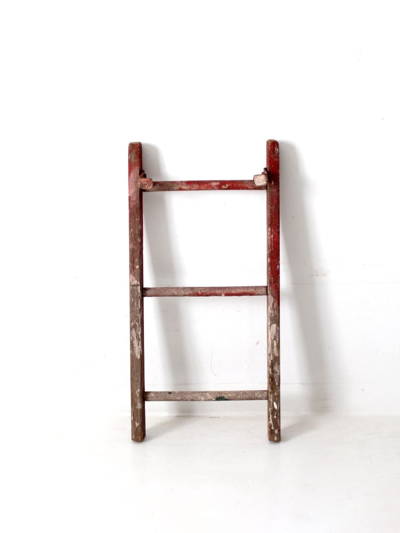 Rustic Red Painted 3 Rung Wooden Display Ladder (1 of 13)