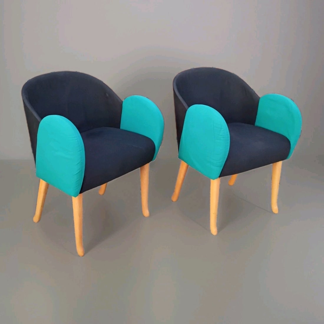 Pair of 2 Moroso Italian postmodern chairs Tulip style (1 of 16)