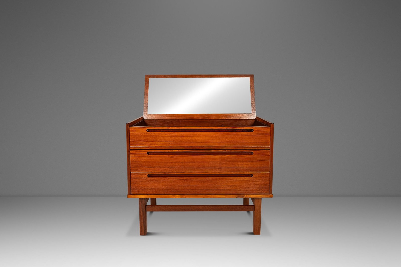 Teak Vanity Desk Dresser by Nils Jonson for Torring Mobelfabrik (1 of 18)