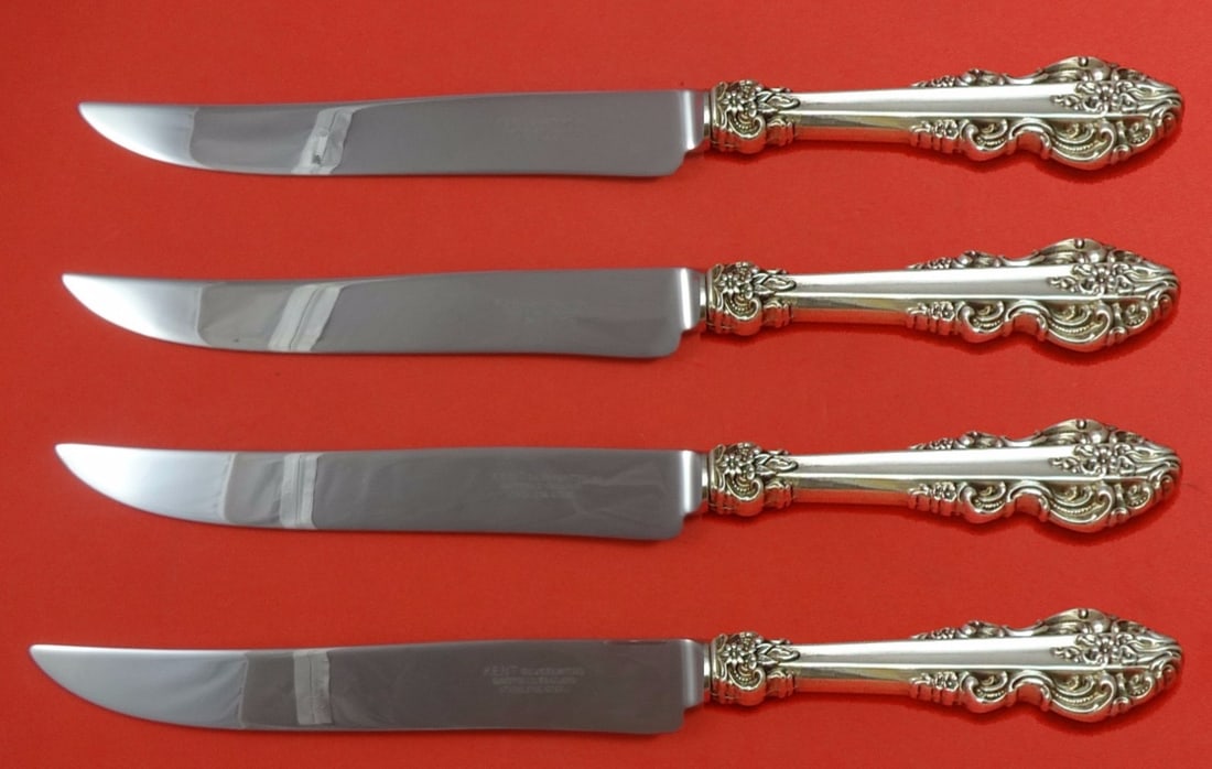 El Greco Sterling Silver Steak Knife Set by Reed & Barton 4-Piece Texas Sized: El Greco Sterling Silver Steak Knife Set by Reed & Barton 4-Piece Texas Sized Introducing the El Greco Sterling Silver Steak Knife Set by Reed & Barton, a luxurious addition to your flatware collectio