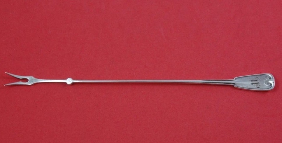 Tiffany & Co Palm Sterling Silver Serving Fork 7 3 8 Inch: Tiffany & Co Palm Sterling Silver Serving Fork 7 3 8 Inch This is a Tiffany & Co. sterling silver pickle castor fork in the Palm pattern, crafted between 1850 and 1899 in the United States. The fork m