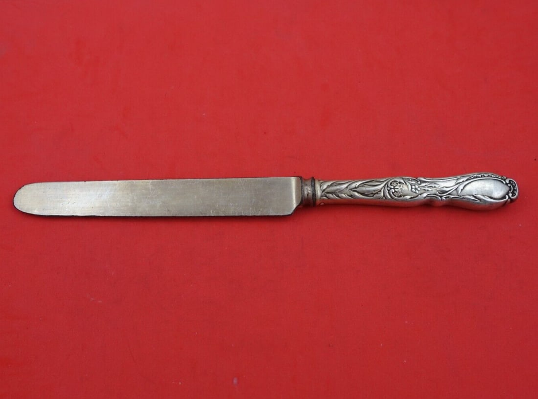 Gorham Rouen Sterling Silver Dinner Knife Blunt Silverplate Blade 9.5: Gorham Rouen Sterling Silver Dinner Knife Blunt Silverplate Blade 9.5 Discover the elegance of the Rouen pattern by Gorham with this exquisite sterling silver dinner knife. Featuring a hollow handle c