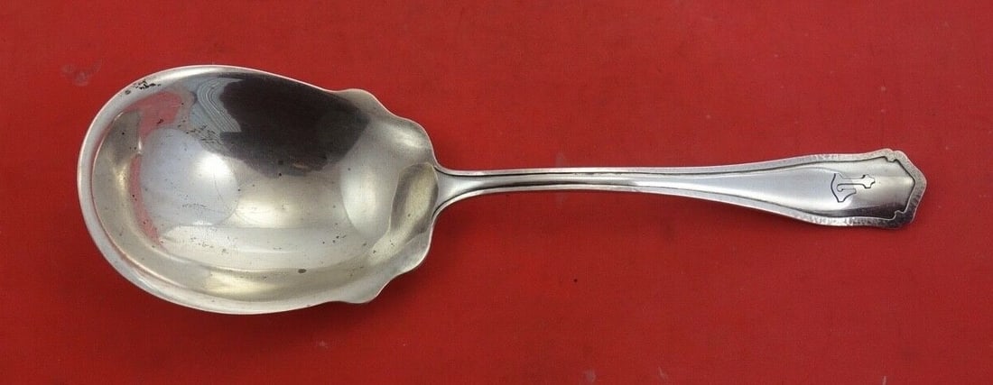 Shreve Dolores Sterling Silver Berry Spoon 9 1/4 inches Monogrammed: Shreve Dolores Sterling Silver Berry Spoon 9 1/4 inches Monogrammed This exquisite serving spoon is a Dolores pattern berry spoon by Shreve, crafted from high-quality sterling silver. Measuring 9 1/4 