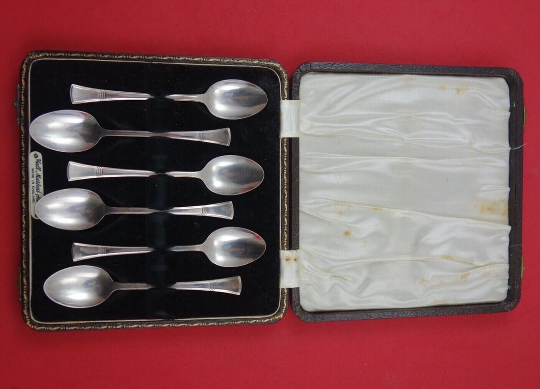 Set of 6 English Estate Sterling Silver Demitasse Spoons in Fitted Box: Set of 6 English Estate Sterling Silver Demitasse Spoons in Fitted Box This exquisite set features six English estate sterling silver demitasse spoons, each measuring 4 3/8 inches. Crafted from high-q