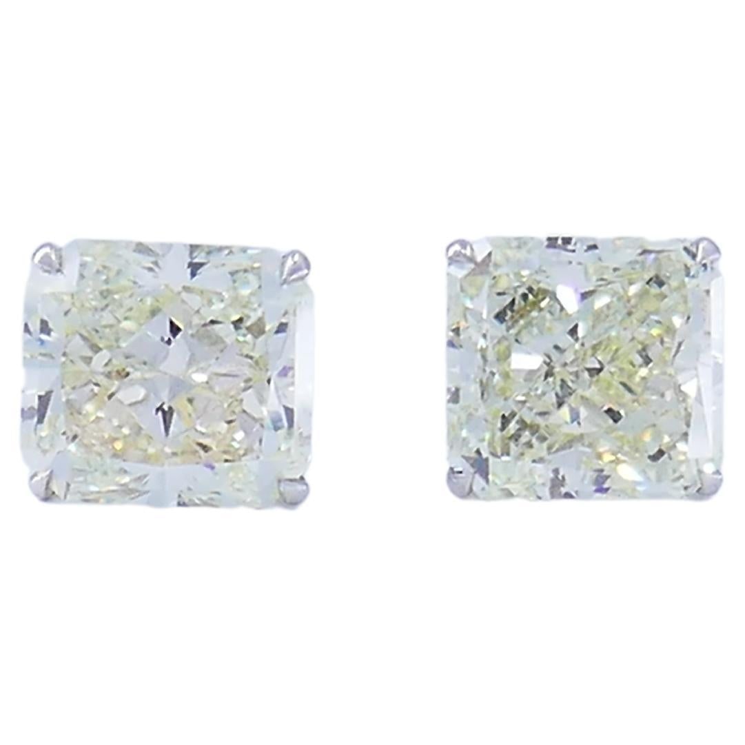 Pair of 14k White Gold Radiant Cut Diamond Stud Earrings (1 of 9)