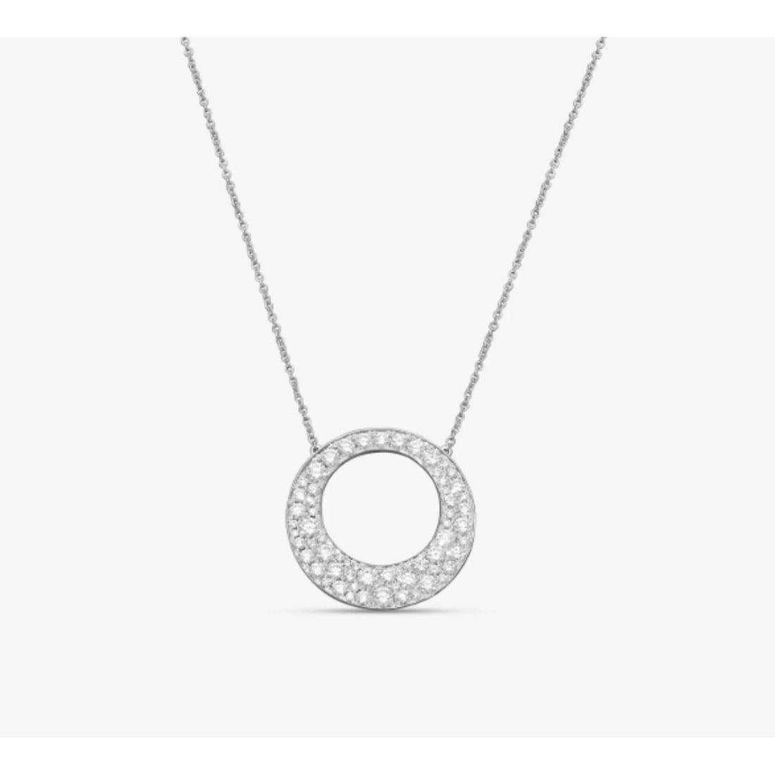Memoire Eternal Star diamond pendant necklace in 18K white gold: Memoire Eternal Star diamond pendant necklace in 18K white gold Memoire Eternal Star fashion pendant necklace crafted in white gold and set with natural round brilliant diamonds in a pave setting. Thi