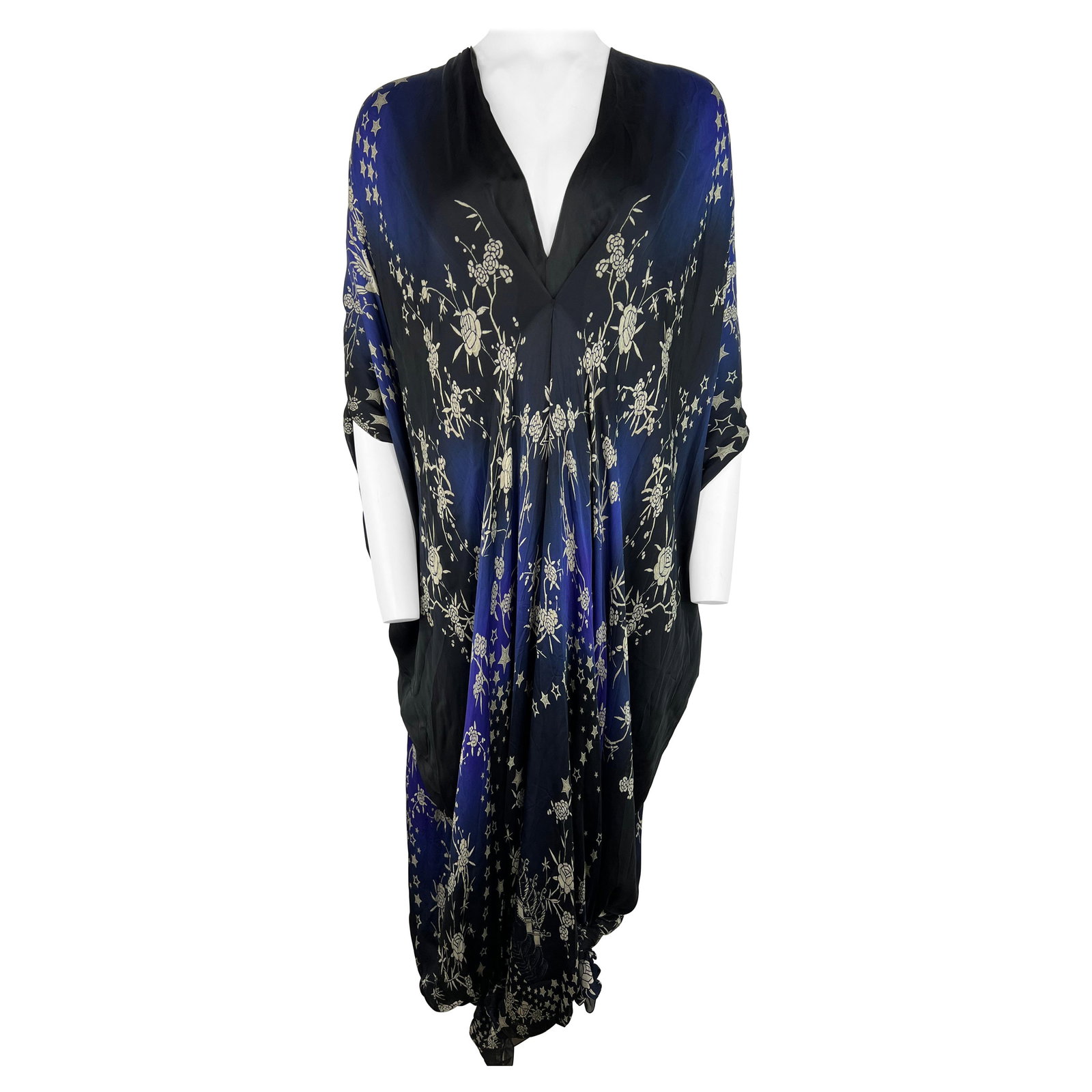 Roberto Cavalli Silk Maxi Dress in Black and Navy EU 38: Roberto Cavalli Silk Maxi Dress in Black and Navy EU 38 Vintage Roberto Cavalli maxi dress in black and navy silk, from the late 20th century. It features a deep V neckline, loose fit, cut-out back de