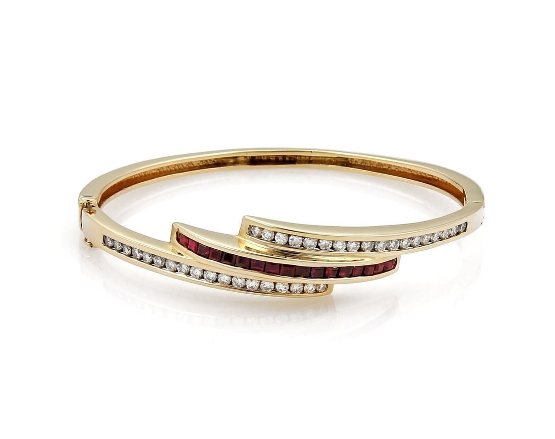 Unbranded 14k Yellow Gold Ruby Diamond Curved Bangle Bracelet 6.5" (1 of 5)
