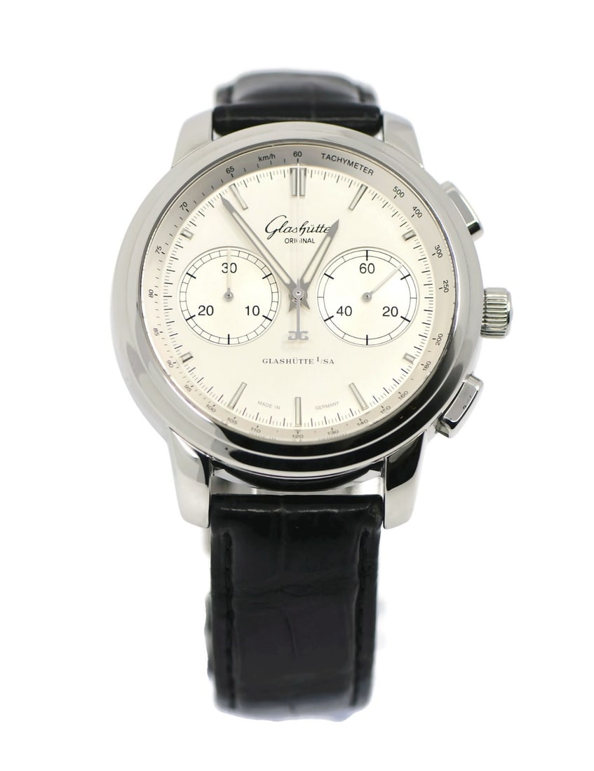 Senator Chronograph 39-34-21-42-04 Stainless Steel Wristwatch with Box and Papers: Senator Chronograph 39-34-21-42-04 Stainless Steel Wristwatch with Box and Papers This Glashutte Original Senator Chronograph wristwatch features a mechanical automatic movement and a stainless steel 