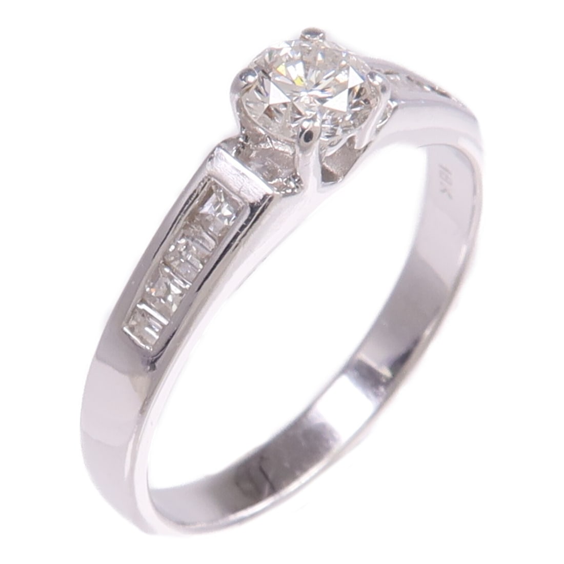 18K White Gold Diamond Ring Size 6.5 for Women: 18K White Gold Diamond Ring Size 6.5 for Women Diamond ring in 18K white gold with a clear diamond main stone. The ring is size 6.5 and features a clear color presentation with a motif measuring 4 mm 