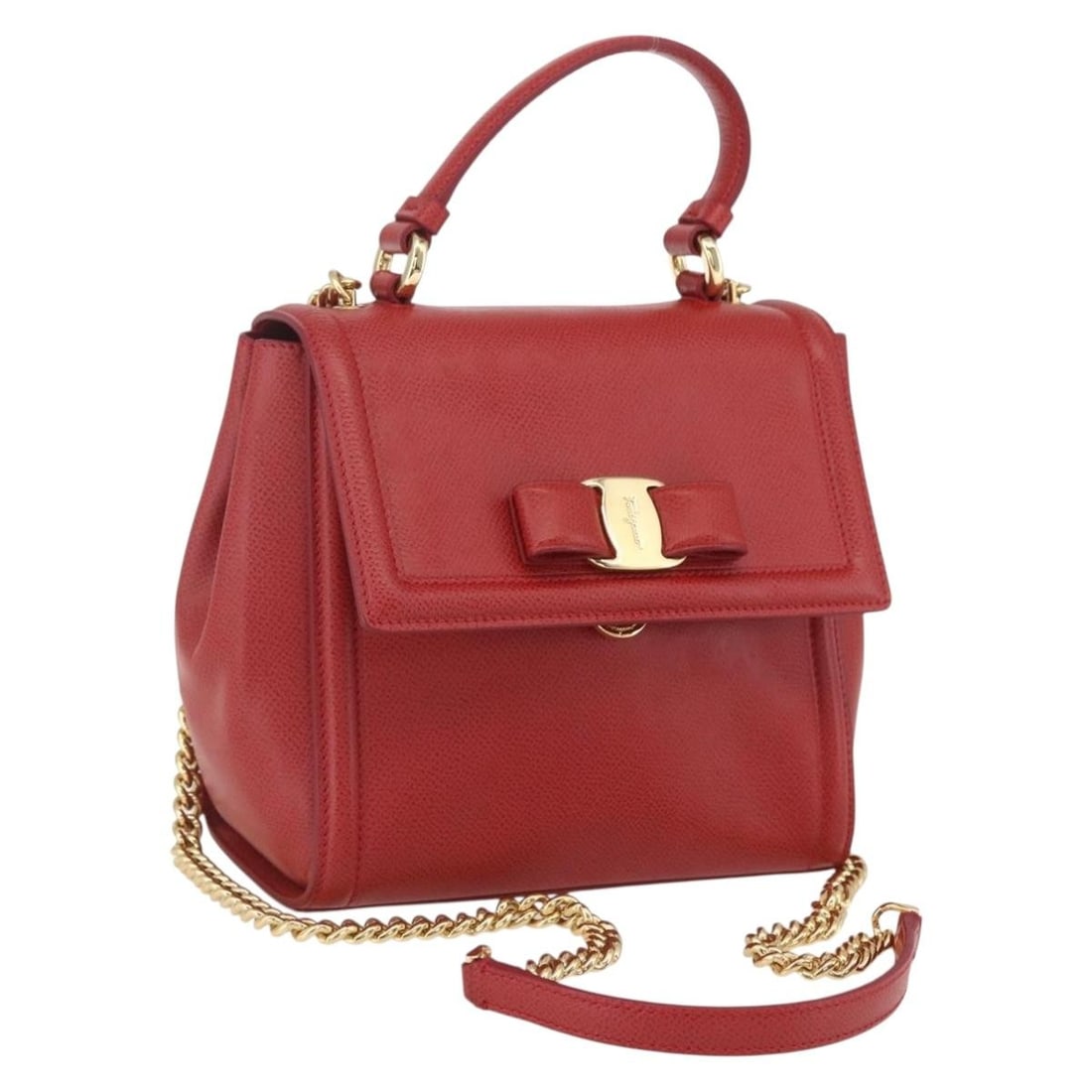 Red Leather Handbag Salvatore Ferragamo Carrie Vara 18cm x 17cm x 10cm: Red Leather Handbag Salvatore Ferragamo Carrie Vara 18cm x 17cm x 10cm This Salvatore Ferragamo Vala handbag is crafted from red leather, designed for female use. It features a compact size with dimen